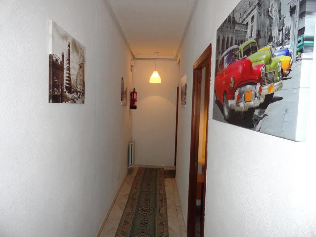 Hostal Fuencarral Kryse มาดริด ภายนอก รูปภาพ
