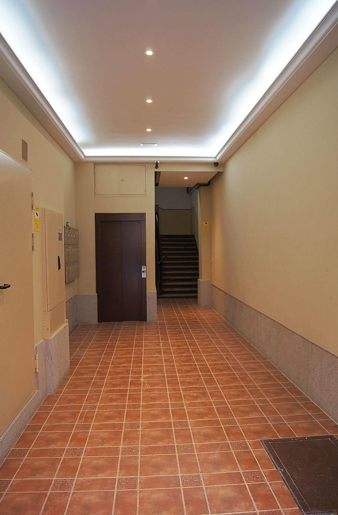 Hostal Fuencarral Kryse มาดริด ภายนอก รูปภาพ